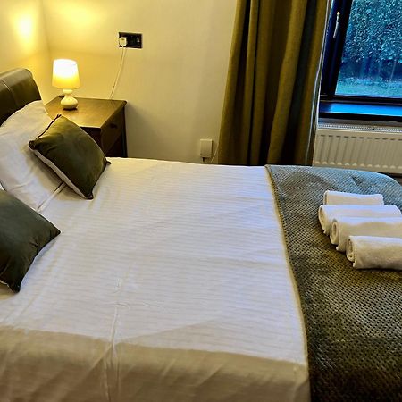 Housefield Stay, Room 4 Stoke-on-Trent Extérieur photo