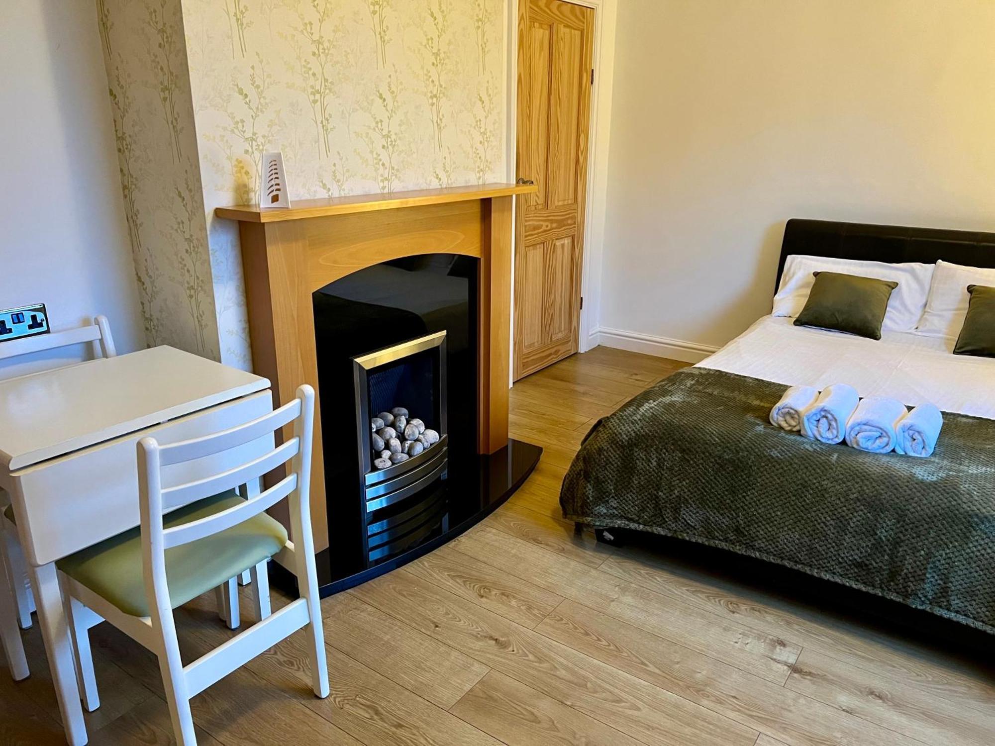 Housefield Stay, Room 4 Stoke-on-Trent Extérieur photo