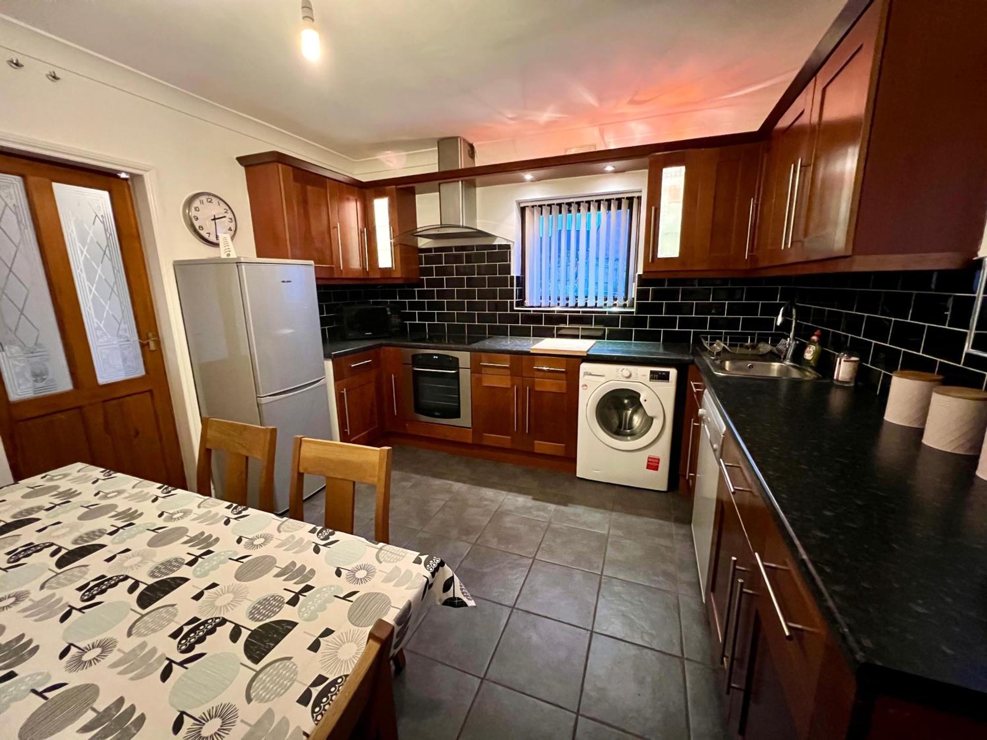 Housefield Stay, Room 4 Stoke-on-Trent Extérieur photo