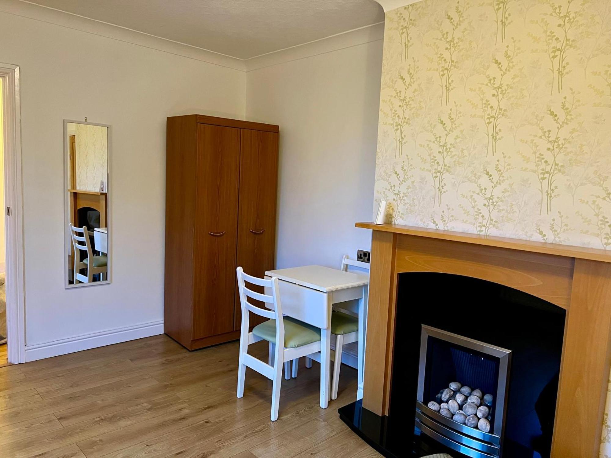 Housefield Stay, Room 4 Stoke-on-Trent Extérieur photo